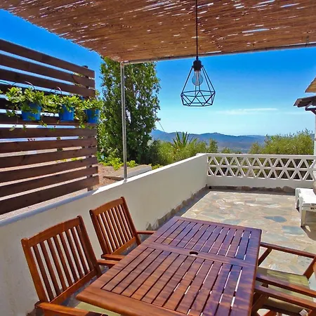 Holiday home Mit Zwei Schlafzimmern In La Alpujarra Valor
