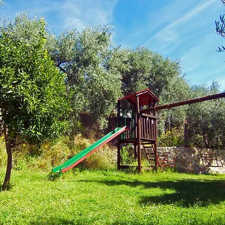 Holiday home Mit Zwei Schlafzimmern In La Alpujarra Valor